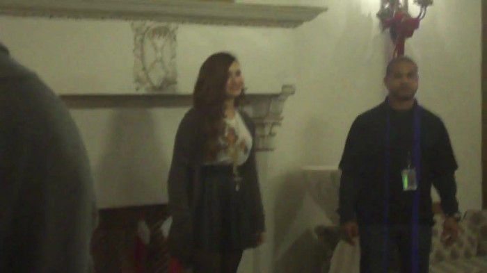 Demi Lovato Meet and Greet 11_19_youtube_original 6803