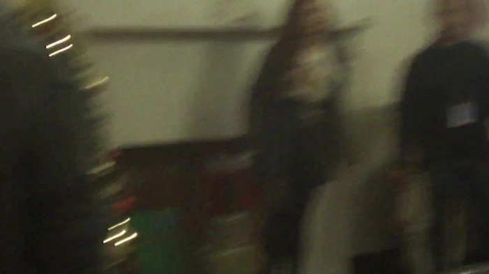 Demi Lovato Meet and Greet 11_19_youtube_original 5977