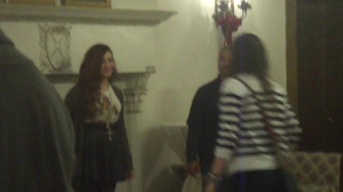 Demi Lovato Meet and Greet 11_19_youtube_original 7171 - Demilush - Meet and Greet 11 19 Part o15