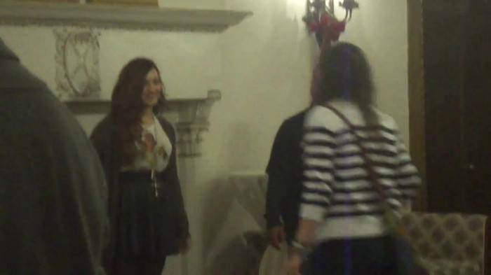 Demi Lovato Meet and Greet 11_19_youtube_original 7179