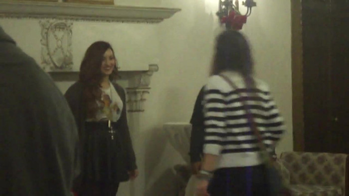 Demi Lovato Meet and Greet 11_19_youtube_original 7207