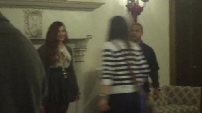 Demi Lovato Meet and Greet 11_19_youtube_original 7244