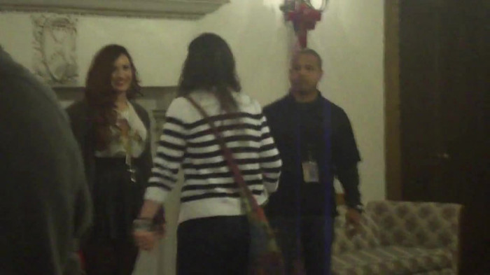 Demi Lovato Meet and Greet 11_19_youtube_original 7302