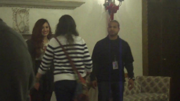 Demi Lovato Meet and Greet 11_19_youtube_original 7349