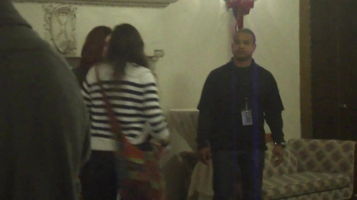 Demi Lovato Meet and Greet 11_19_youtube_original 7431