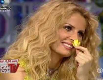 ytituiuiyuo - Andreea Banica 2012