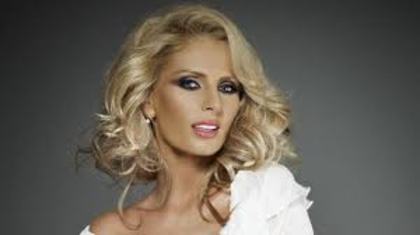 yuityuio - Andreea Banica 2012