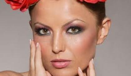 opiopi[[] - Elena Gheorghe