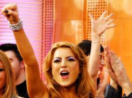 uiuioiopop - Elena Gheorghe