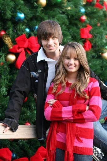 Debby-Ryan-debby-ryan-6912477-520-780