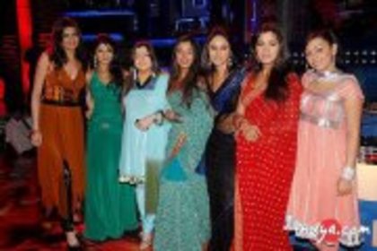 165971_229376463832452_522342521_a - jennifer winget 6