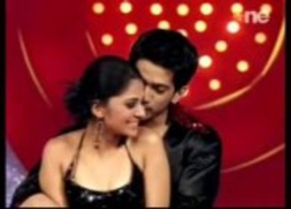 401683_229371480499617_918214920_a - jennifer winget 6