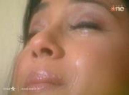 536404_229386660498099_1530689221_a - jennifer winget 6