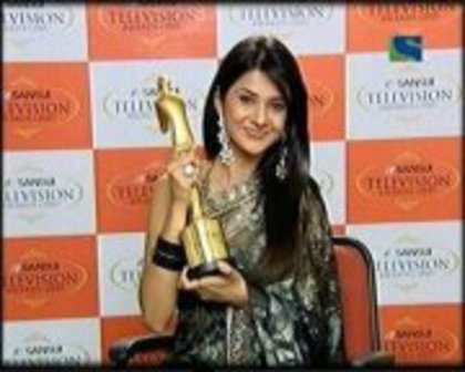 577233_229383740498391_1950238798_a - jennifer winget 6
