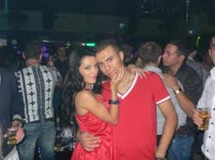 y77676776 - Celia
