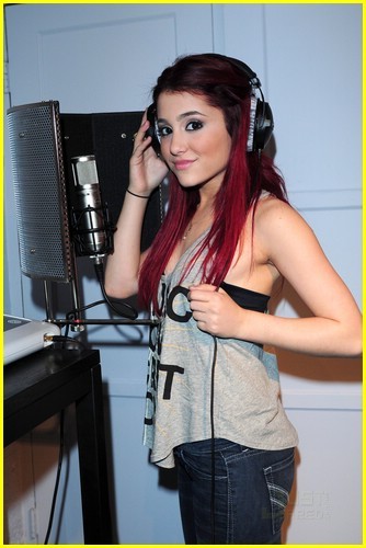 ♥ Ariana Grande ♥