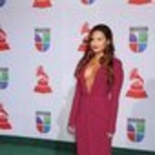 demi-lovato-134976l-thumbnail_gallery - demi lovato