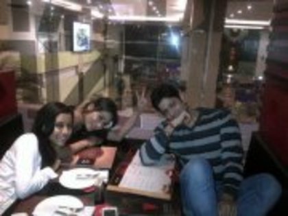 292666_249489271822374_27879650_a - sara khan10