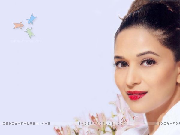  - 0 Madhuri Dixit