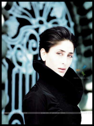  - x-Kareena Kapoor-x