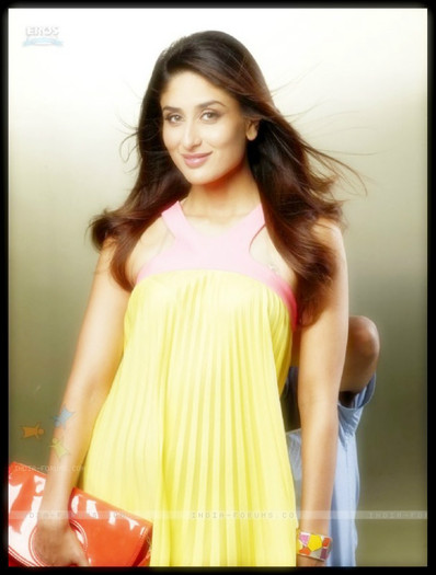  - x-Kareena Kapoor-x