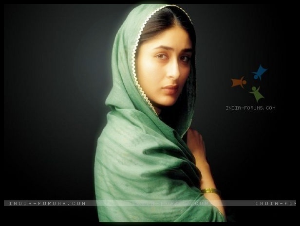  - x-Kareena Kapoor-x