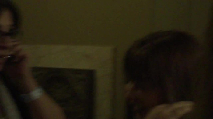 Demi Lovato Meet and Greet 11_19_youtube_original 9220