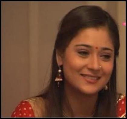 537608_318920691523114_1206828792_n - sara khan10