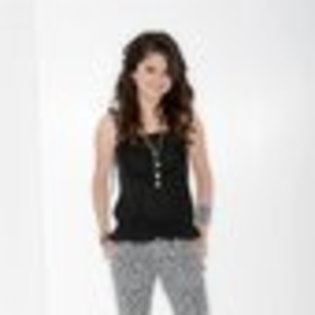 selena-gomez-191924l-thumbnail_gallery