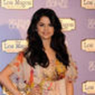 selena-gomez-722929l-thumbnail_gallery - selena gomez 2012