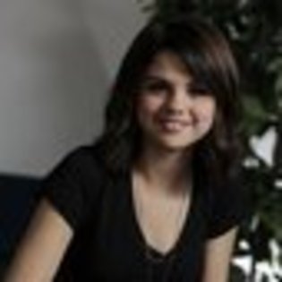 selena-gomez-742591l-thumbnail_gallery - selena gomez 2012