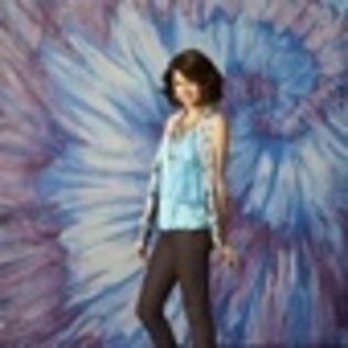 selena-gomez-884665l-thumbnail_gallery - selena gomez 2012