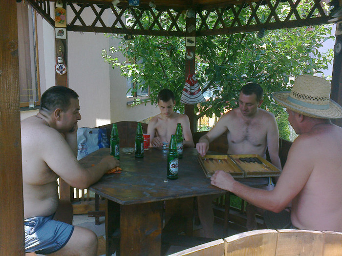 Fotografie0556 - RELAXAREA DUPA  ALEGERILE 2012