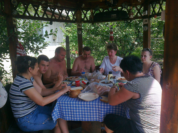 Fotografie0572 - RELAXAREA DUPA  ALEGERILE 2012