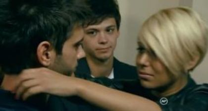 scene-impresionante-in-episodul-de-luni-din-pariu-care-au-facut-sa-planga-toata-echipa_size1 - 000 Pariu Cu Viata - LaLa Band 00