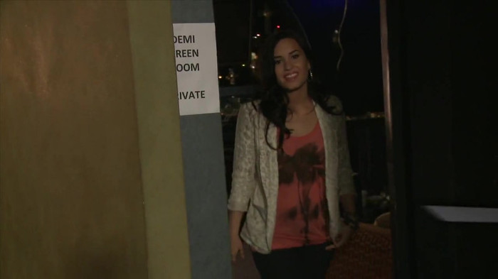 Demi Lovato - Disney Sing It - Behind the Scenes 01748 - Demilush - Disney Sing It - Behind the Scenes Part oo4