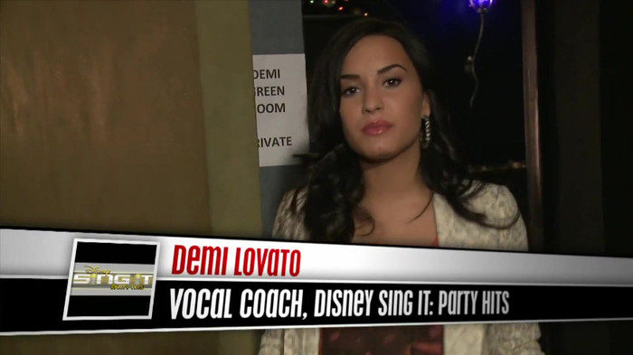Demi Lovato - Disney Sing It - Behind the Scenes 02203 Demi Lovato - Disney Sing It - Behind the Scenes 02203
