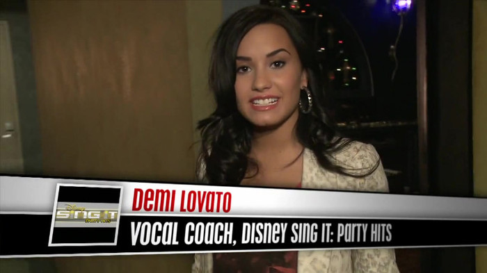 Demi Lovato - Disney Sing It - Behind the Scenes 02326 Demi Lovato - Disney Sing It - Behind the Scenes 02326