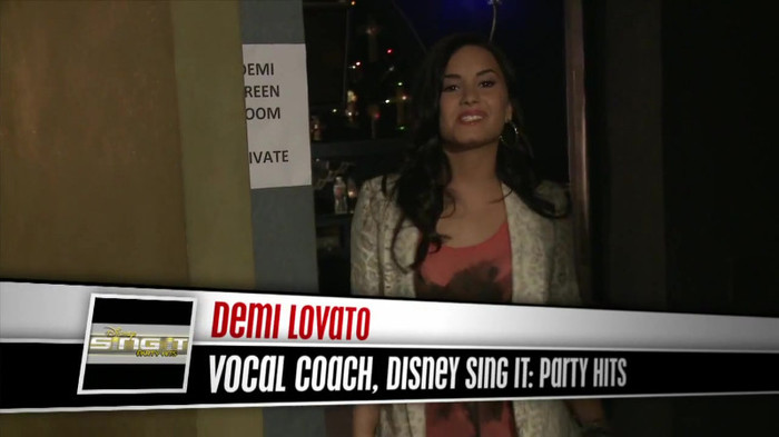 Demi Lovato - Disney Sing It - Behind the Scenes 01945
