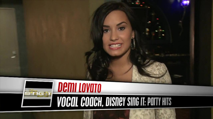 Demi Lovato - Disney Sing It - Behind the Scenes 02362