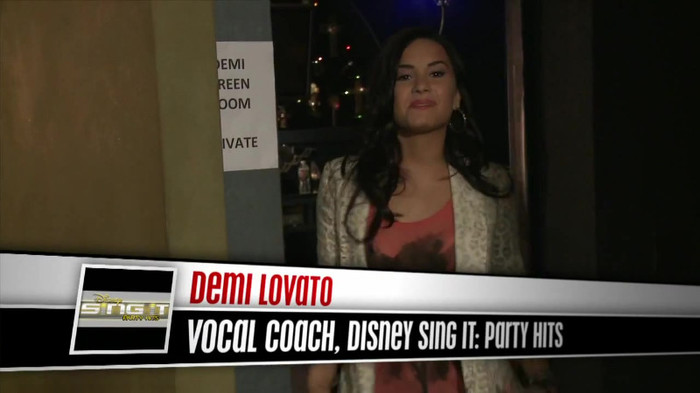 Demi Lovato - Disney Sing It - Behind the Scenes 01970