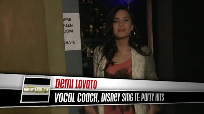 Demi Lovato - Disney Sing It - Behind the Scenes 01981