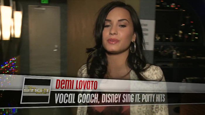 Demi Lovato - Disney Sing It - Behind the Scenes 02463
