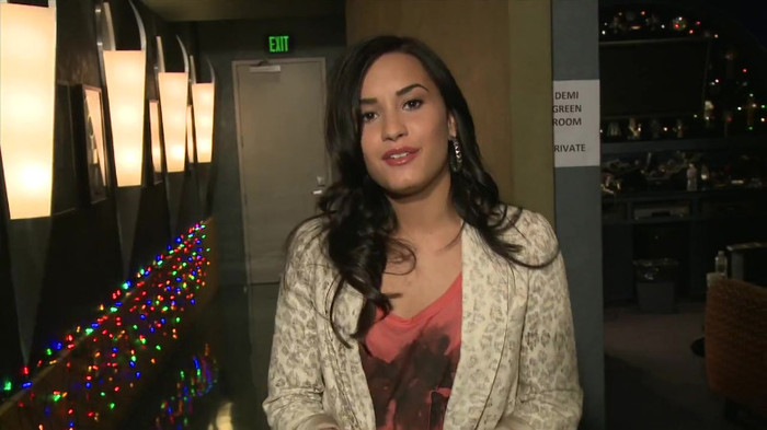 Demi Lovato - Disney Sing It - Behind the Scenes 03051