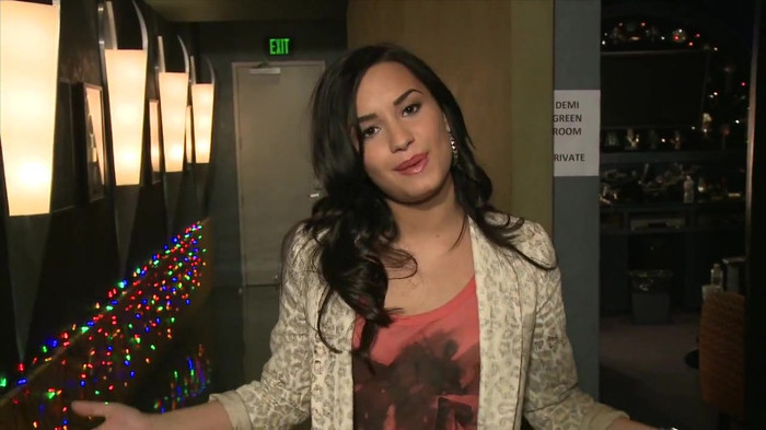 Demi Lovato - Disney Sing It - Behind the Scenes 03200