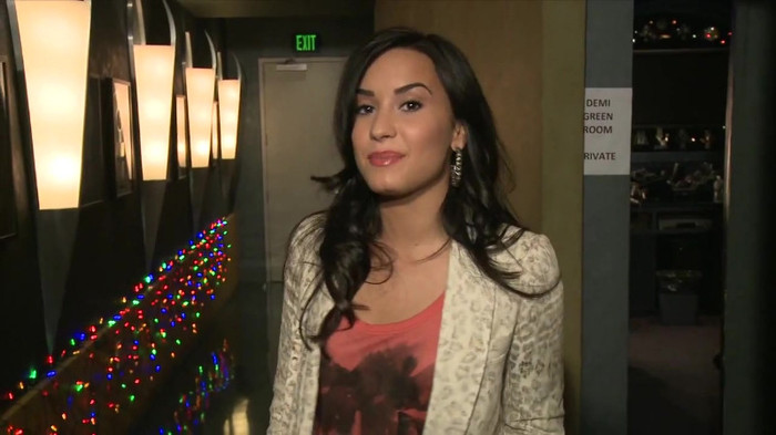 Demi Lovato - Disney Sing It - Behind the Scenes 03465 - Demilush - Disney Sing It - Behind the Scenes Part oo7