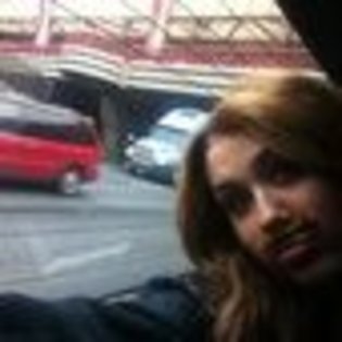 miley-cyrus-972898l-thumbnail_gallery
