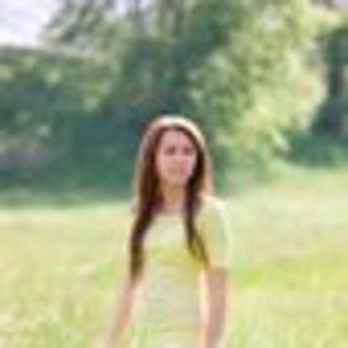 miley-cyrus-128115l-thumbnail_gallery