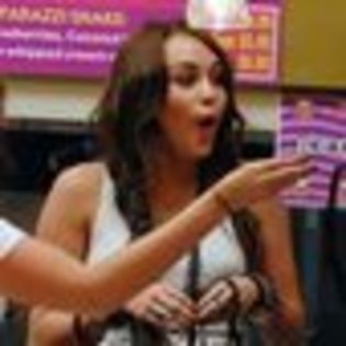 miley-cyrus-191058l-thumbnail_gallery