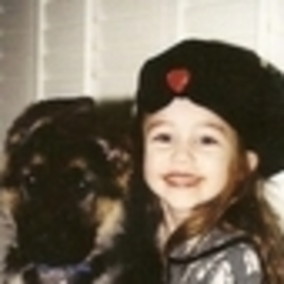 miley-cyrus-253880l-thumbnail_gallery